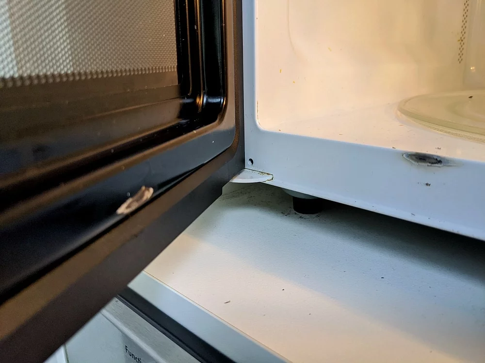 burn mark in microwave